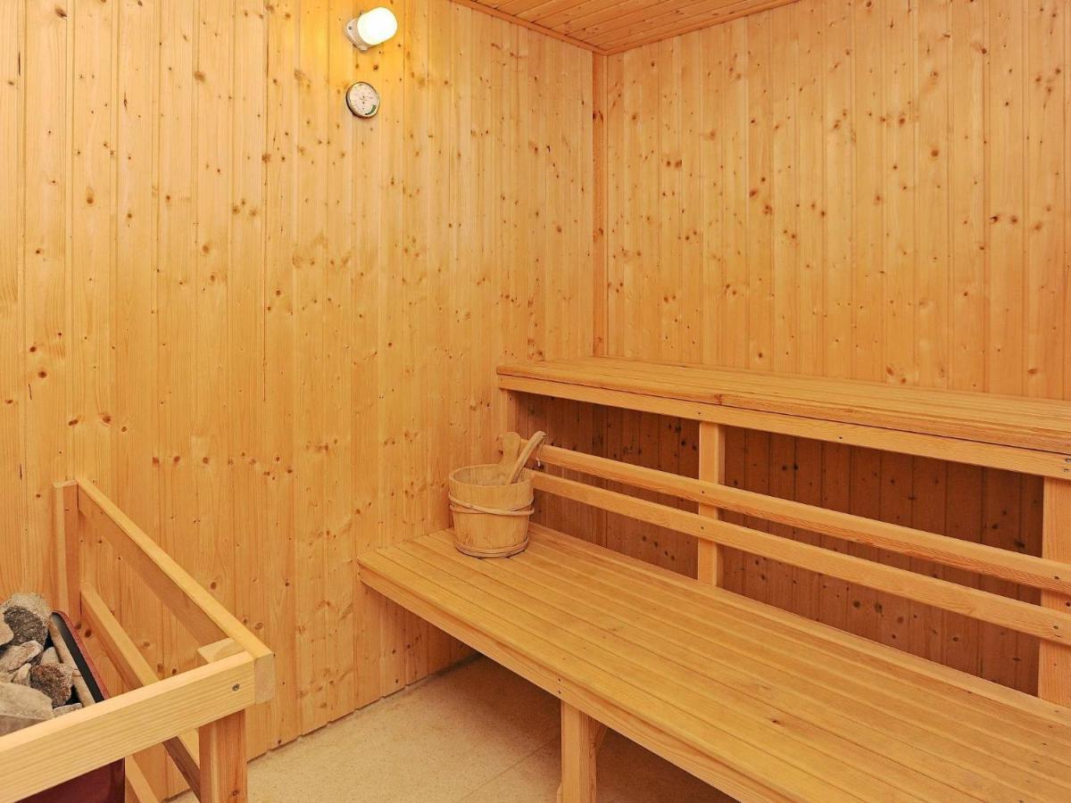12 Person Holiday Home In Ullerslev Eksteriør bilde